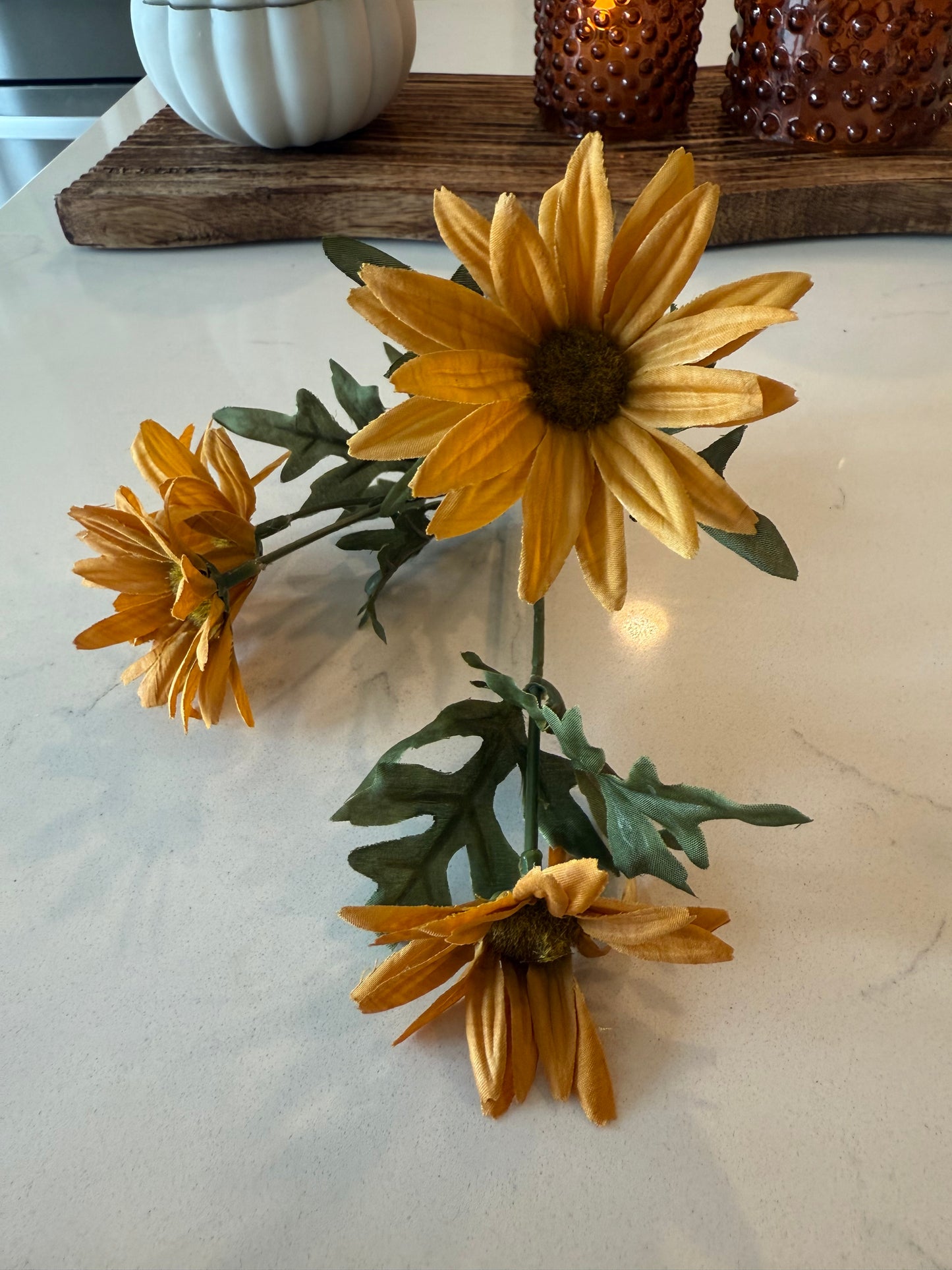 Gold Daisy Pick -11”