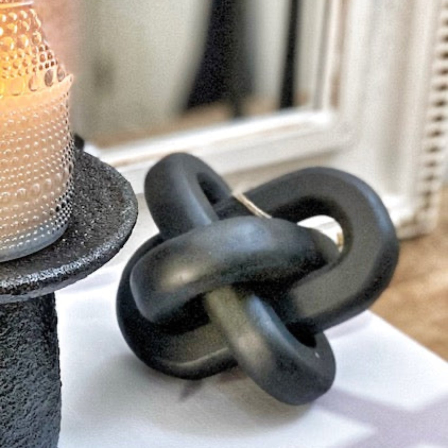 Black wood Knot Decor -5.5''