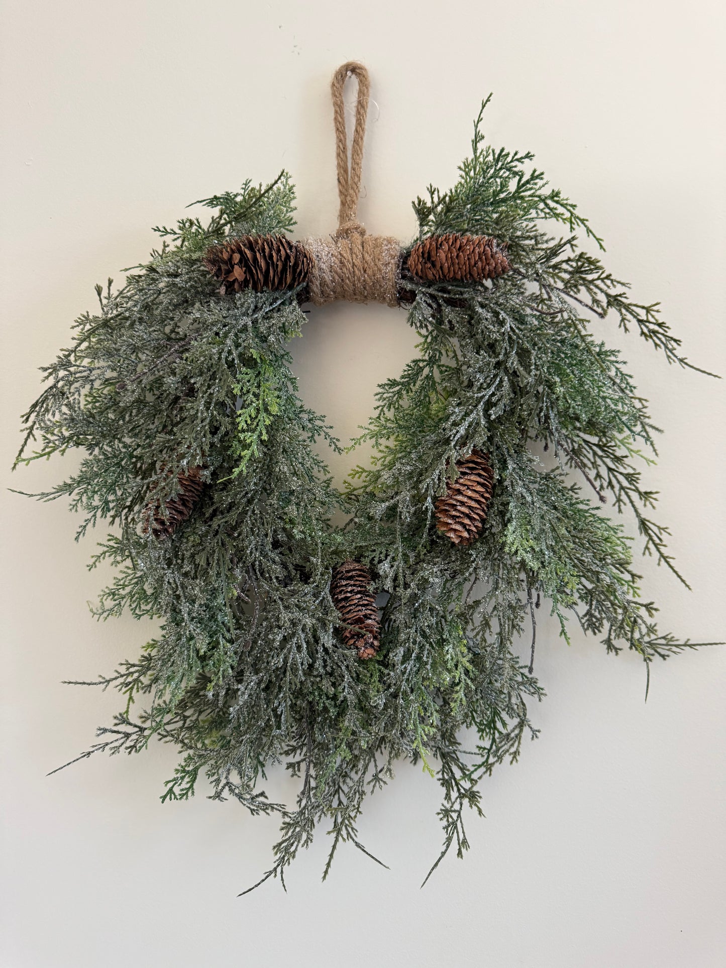 Silver Thread Cedar Wreath
