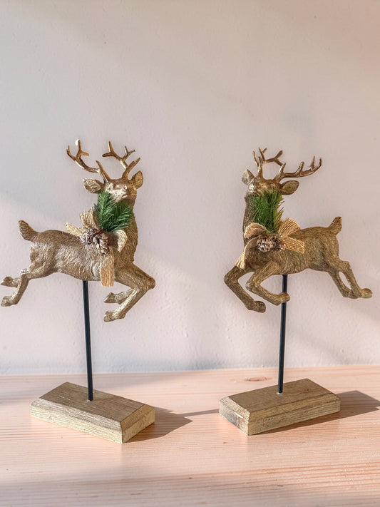 Resin Jumping Reindeer -set of 2