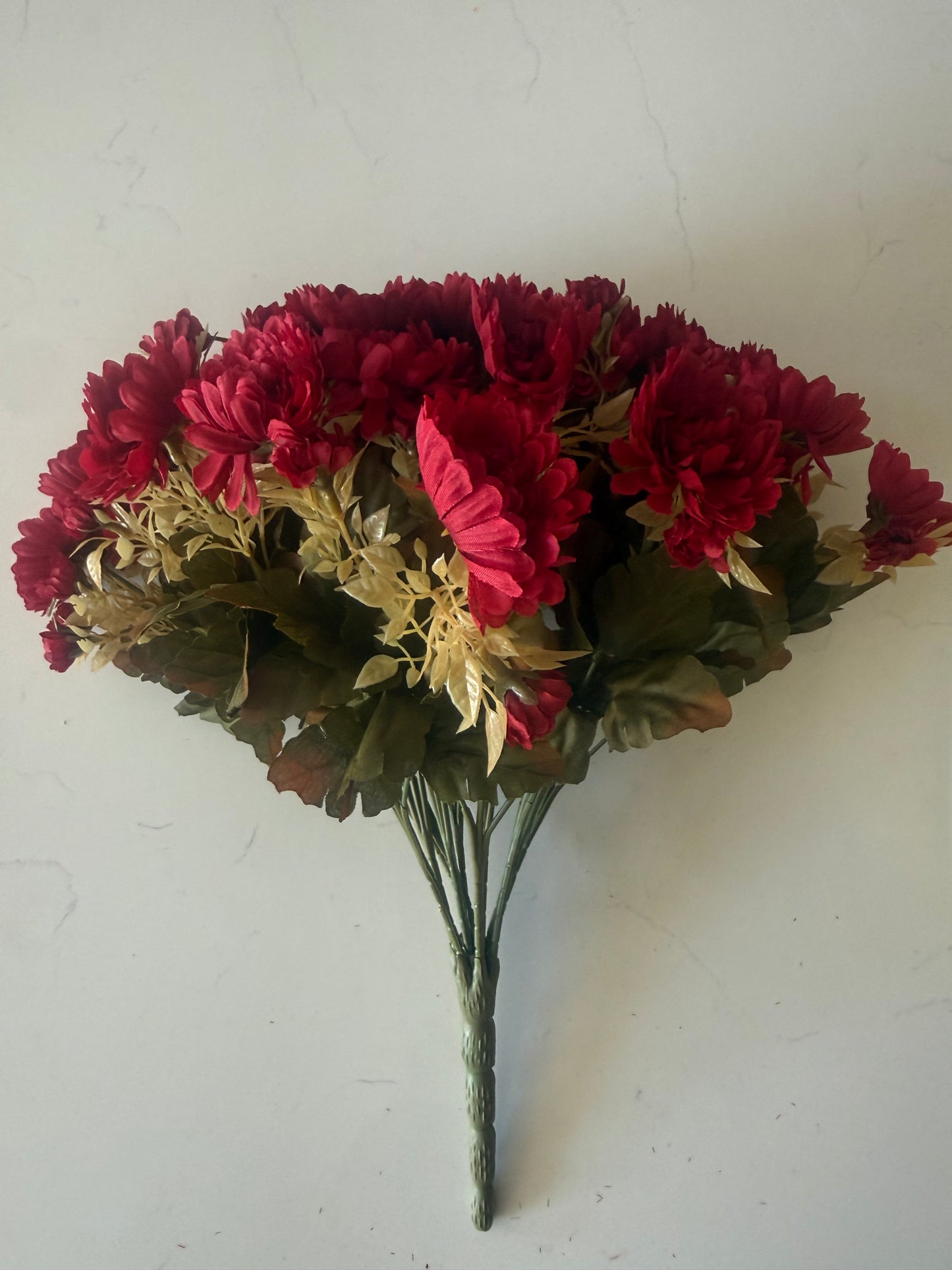 Red Mum Bunch