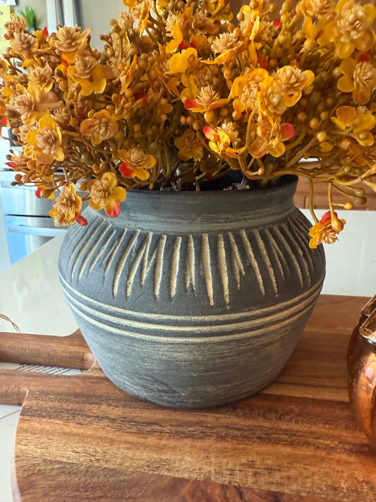 Charcoal Line Vase -5”