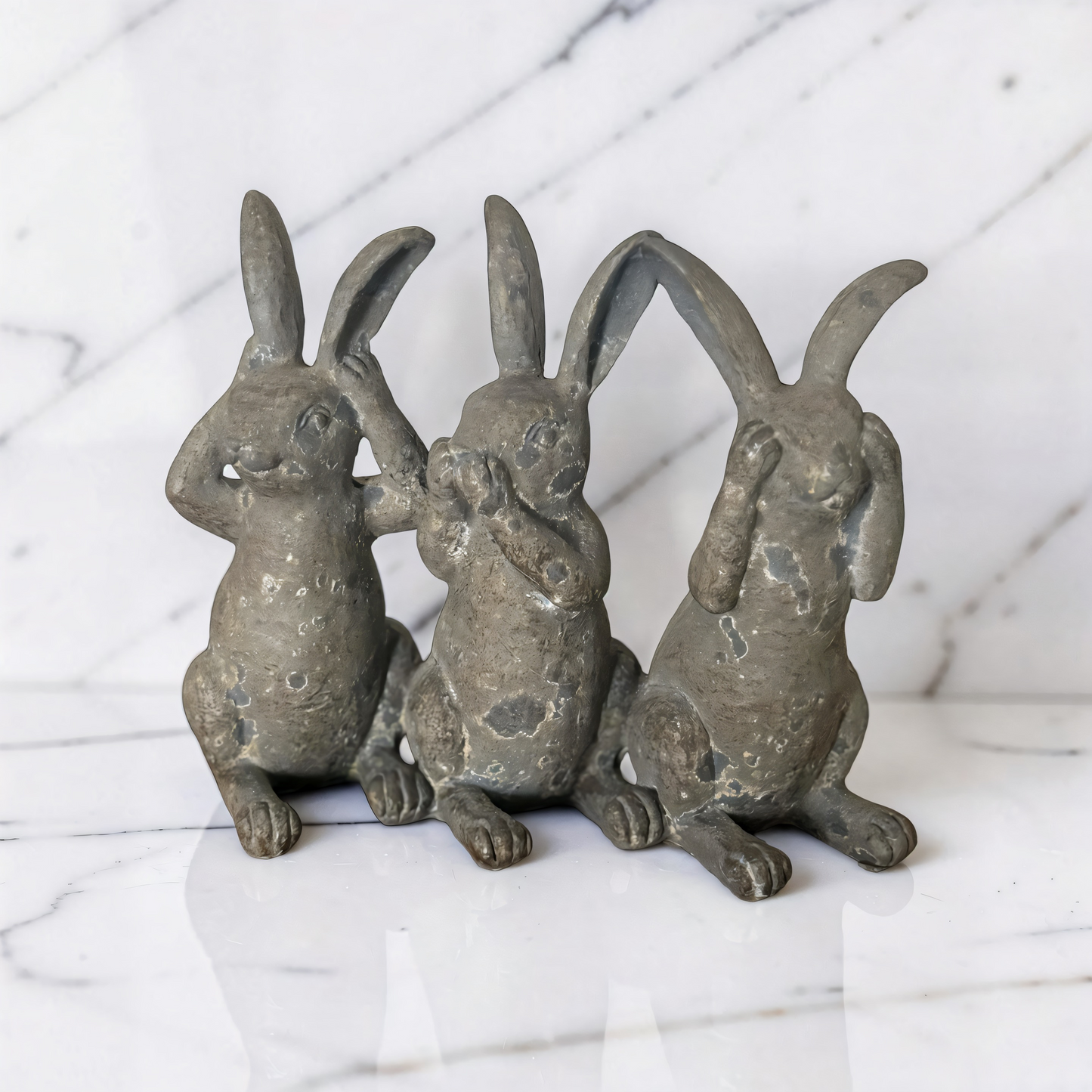 Resin Distressed Gray Three Bunnies