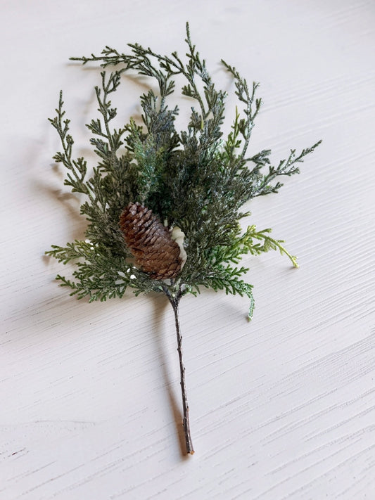 Silver Thread Cedar Pick