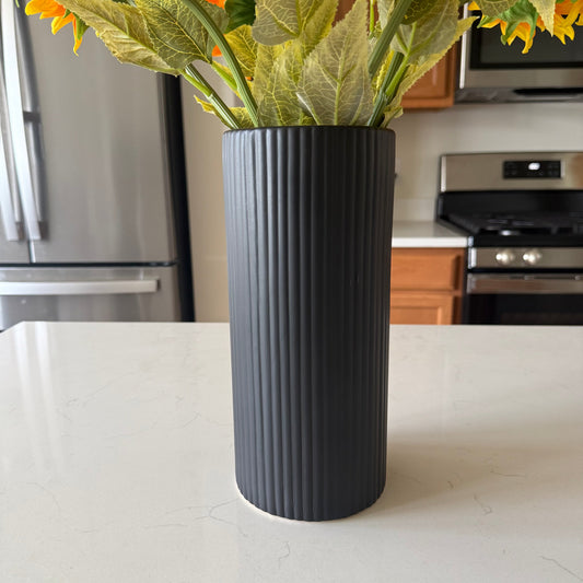 Black Lined Vase- 10.6”