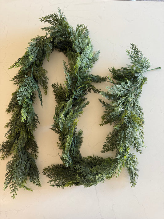 Clifton Hills Cedar Garland -6’