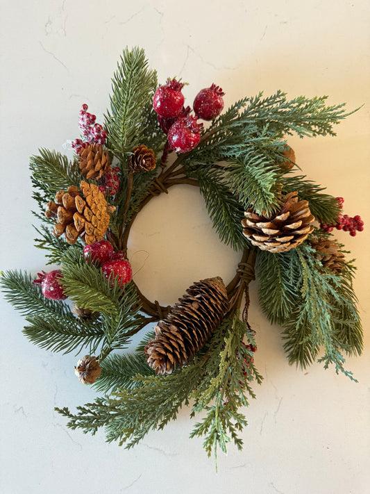 Bluster Berry Greens Candle Ring