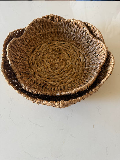 Braided Scalloped Bowls