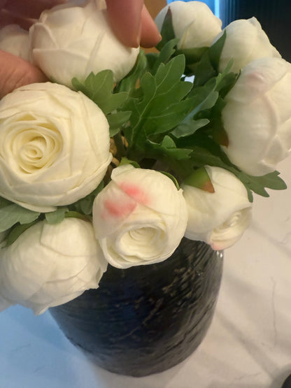 Real Touch Ranunculus Bunch (white stems has a few pink marks on them)