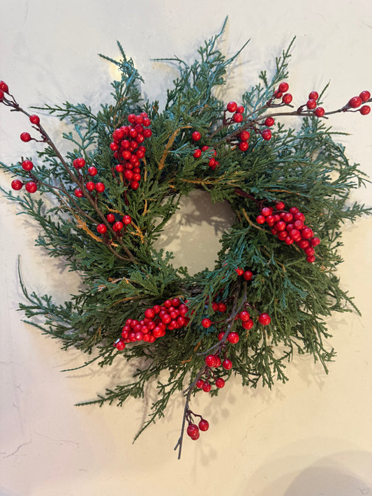 Emerald Falls with Berry Candle Ring - 4.5”