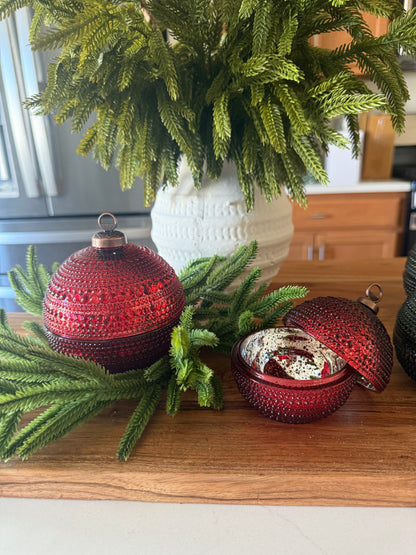 Red Dot Ornament Jar