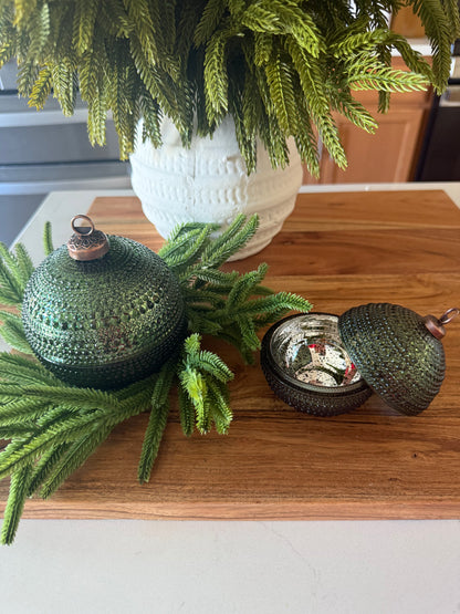 Green Dots Ornament Jar