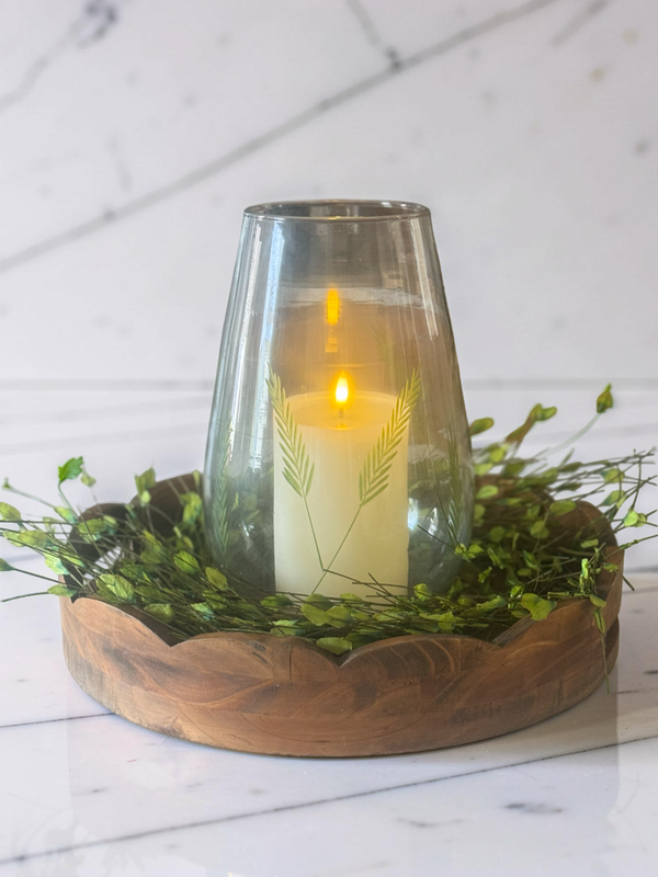 Simple, soft, and effortlessly styled itA warm glow, a touch of greenery, and a beautiful tray to bring it all together. Sometimes the most minimal pieces create the coziest moments at home.Less really can be more