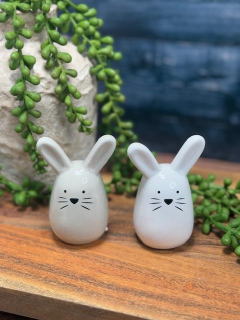 Ceramic Bunny head salt and pepper shaker